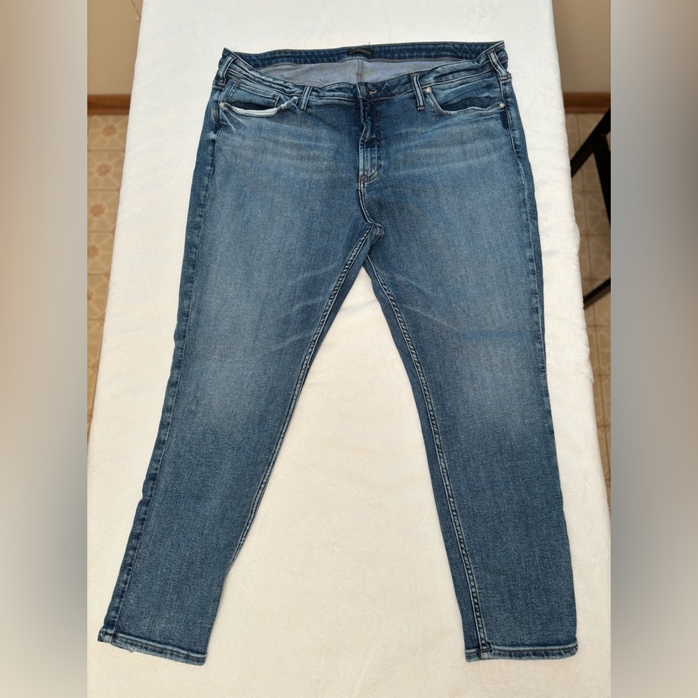 Women’s Silver Most Wanted Skinny Jeans Size 24